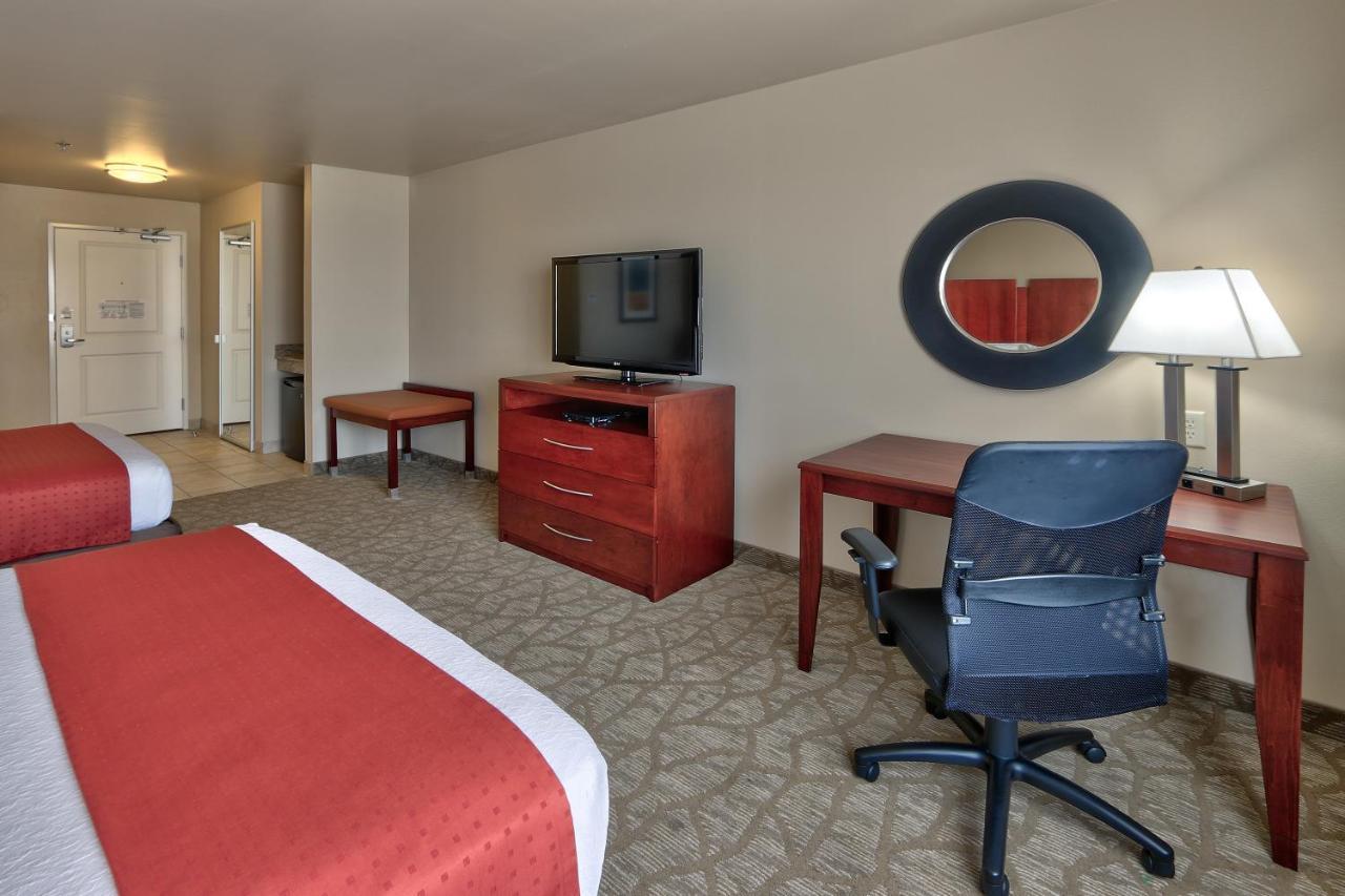 Holiday Inn Roswell By Ihg Habitación foto